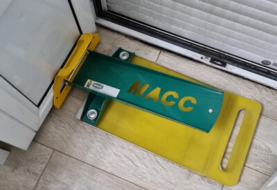 Location Lève porte Mac-allister à Villiers-sur-Marne